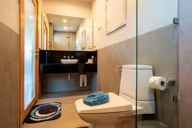 Muebles a medida para baños pequeños